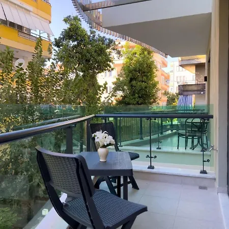 Beautiful Near The Apartment *